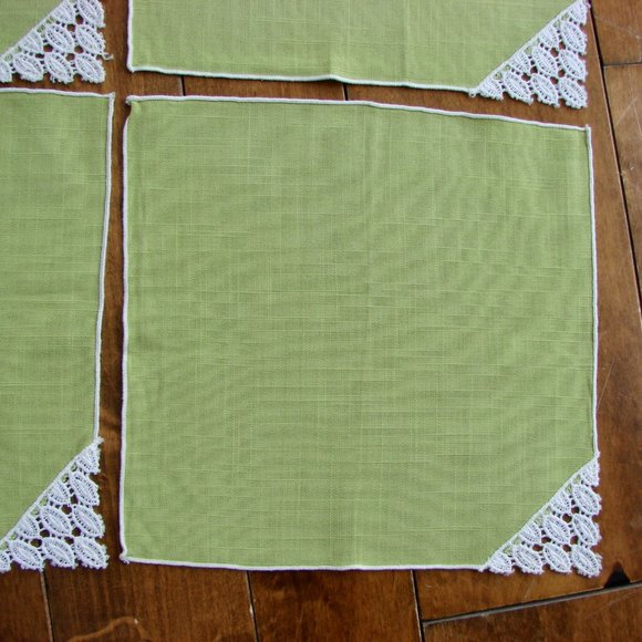 Vintage Green Crochet Lace Napkins Set of 4 Square Kitchen Dining Napkins - Picture 7 of 7